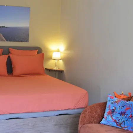 Rivoli Center Terrasse Clim Parking 아파트